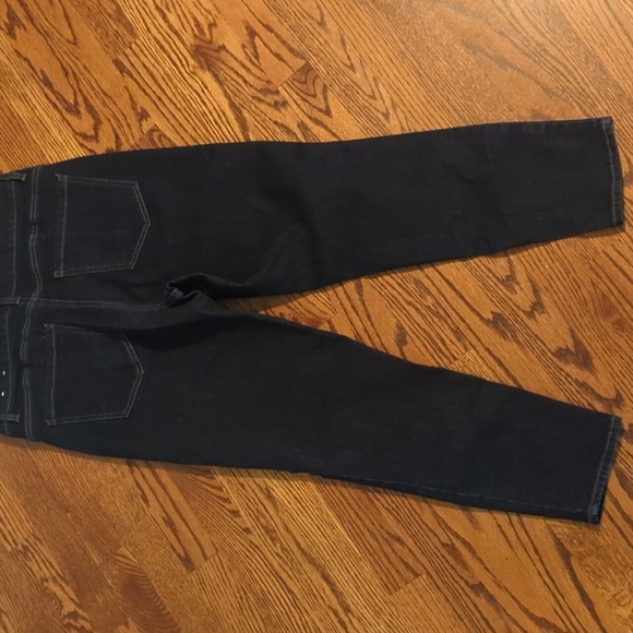 WHBM Jeans Dark Denim straight Slim Leg Crop Comfy EUC W31 L25 - Picture 6 of 8